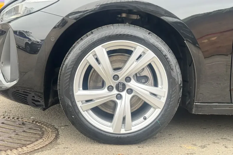 Audi A5 din 2025 cu 27.835 km - oferta AUD186082 - foto 3