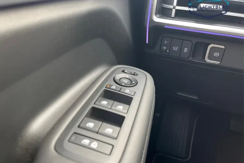 Hyundai SANTA FE din 2024 cu 11.902 km - oferta HYU186088 - foto 11