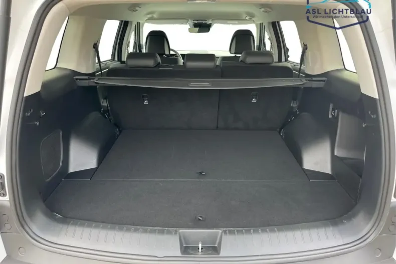 Hyundai SANTA FE din 2024 cu 11.902 km - oferta HYU186088 - foto 17