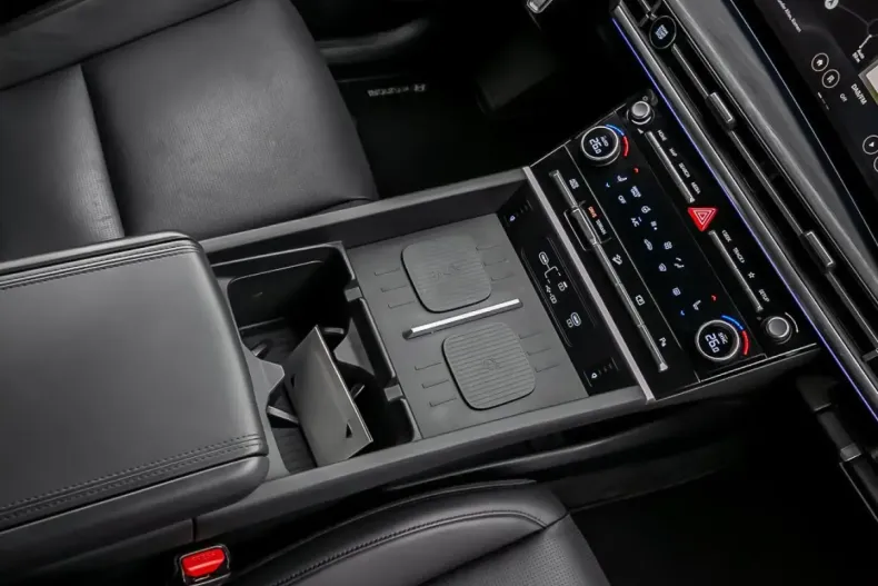 Hyundai SANTA FE din 2024 cu 25.707 km - oferta HYU186095 - foto 8