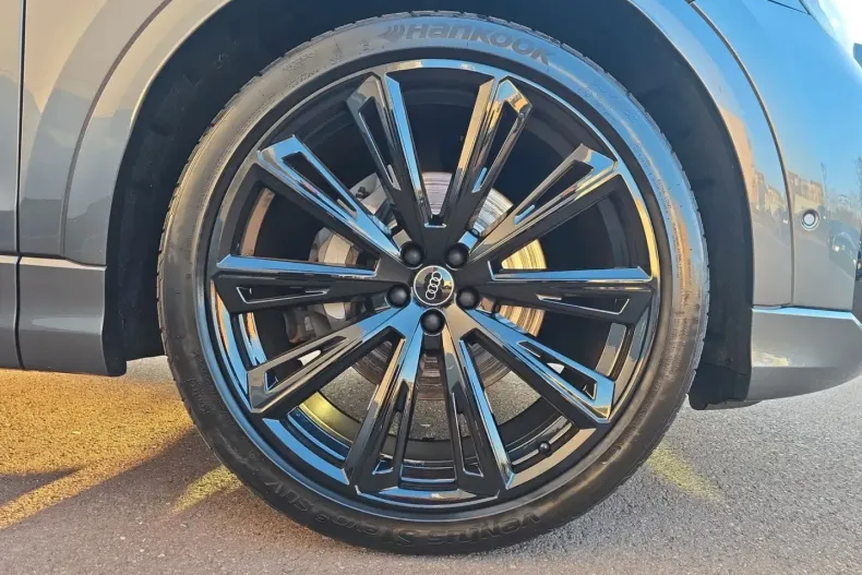 Audi Q8 din 2025 cu 23.692 km - oferta AUD186101 - foto 7