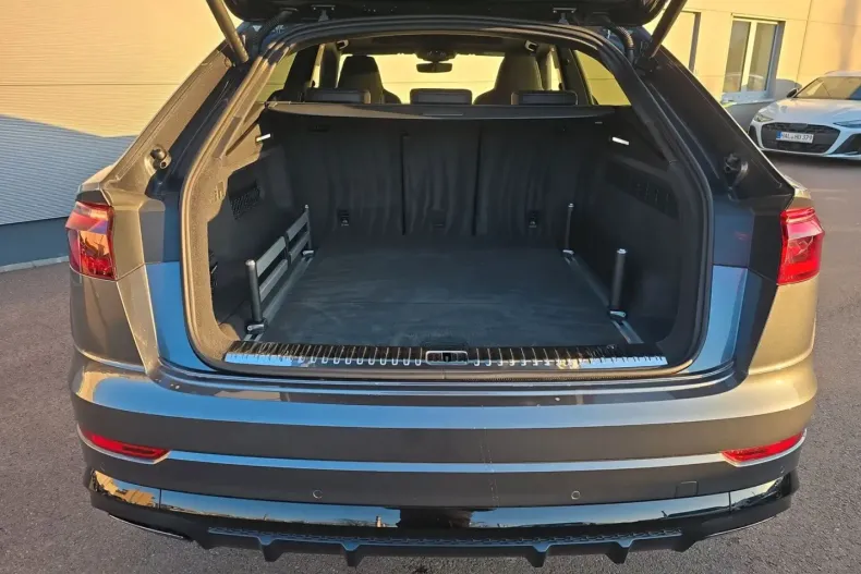 Audi Q8 din 2025 cu 23.692 km - oferta AUD186101 - foto 8