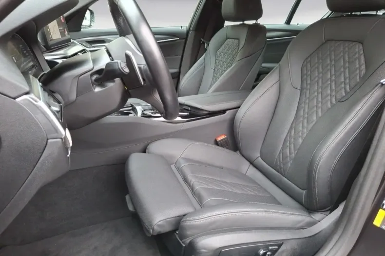 BMW 530 (Seria 5) din 2022 cu 58.368 km - oferta BMW186106 - foto 9