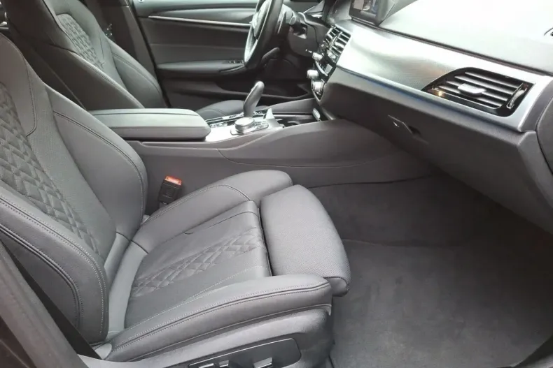 BMW 530 (Seria 5) din 2022 cu 58.368 km - oferta BMW186106 - foto 10