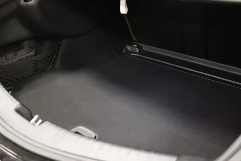 Mercedes-Benz CLE 200 (Clasa CLE) din 2024 cu 10.700 km - oferta MER186107 - foto 15