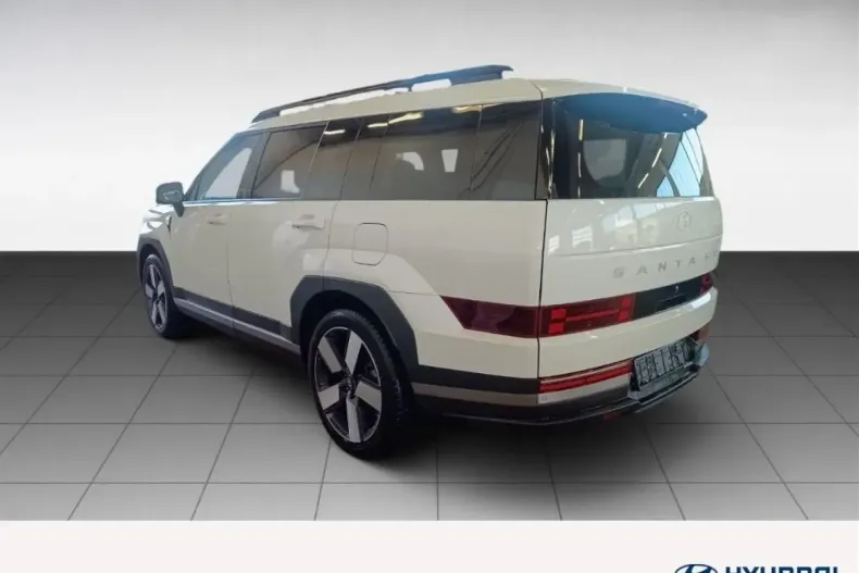 Hyundai SANTA FE din 2024 cu 43.892 km - oferta HYU186109 - foto 7