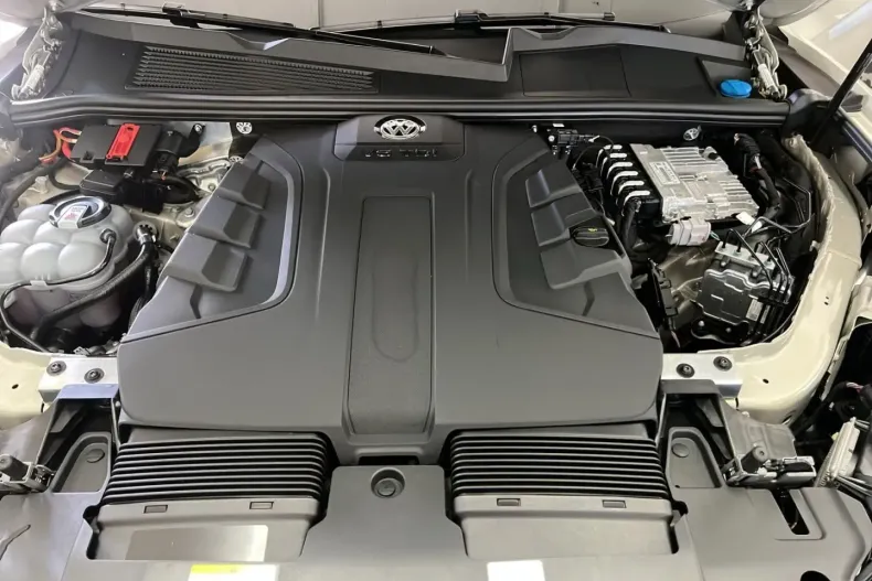 Volkswagen Touareg din 2025 cu 25.780 km - oferta VOL186120 - foto 21