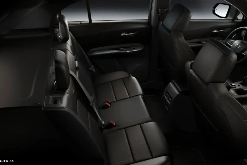 Cadillac XT4 din 2023 cu 13.500 km - oferta CAD186123 - foto 10