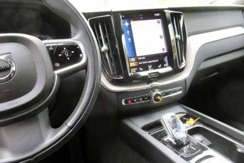 Volvo XC60 din 2021 cu 113.000 km - oferta VOL186128 - foto 6