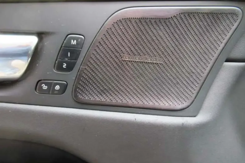 Volvo XC60 din 2021 cu 113.000 km - oferta VOL186128 - foto 7