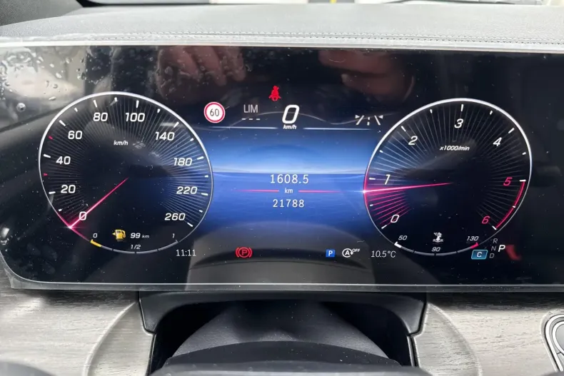 Mercedes-Benz V 300 (Clasa V) din 2025 cu 22.000 km - oferta MER186130 - foto 18