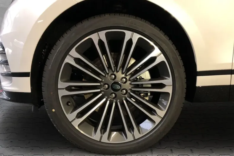 Land Rover Range Rover Velar din 2025 cu 7.500 km - oferta LAN186131 - foto 9