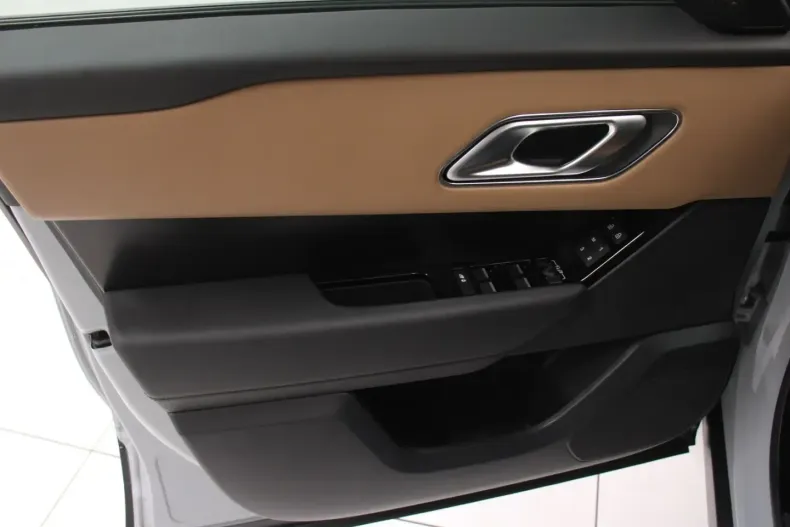 Land Rover Range Rover Velar din 2025 cu 9.050 km - oferta LAN186132 - foto 16