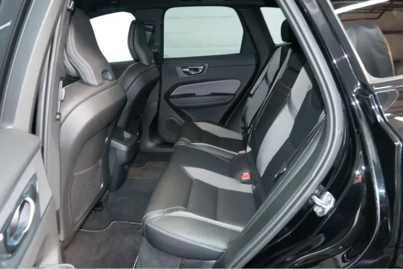 Volvo XC60 din 2021 cu 112.078 km - oferta VOL186133 - foto 9