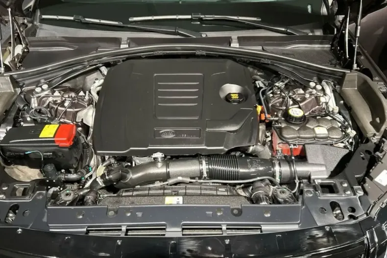 Land Rover Range Rover Velar din 2025 cu 23.212 km - oferta LAN186134 - foto 9