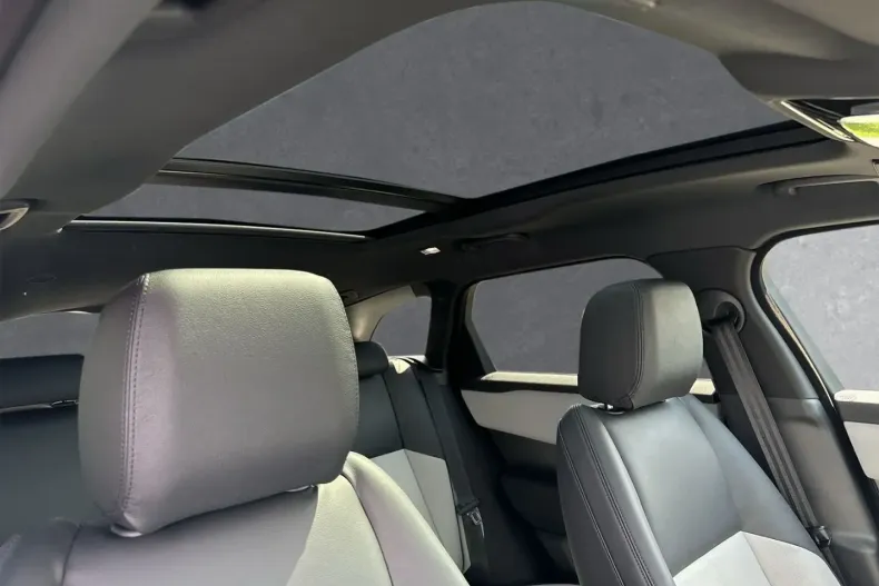 Land Rover Range Rover Velar din 2025 cu 4.500 km - oferta LAN186135 - foto 13