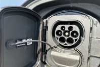 Land Rover Range Rover Velar din 2025 cu 4.500 km - oferta LAN186135 - foto 17