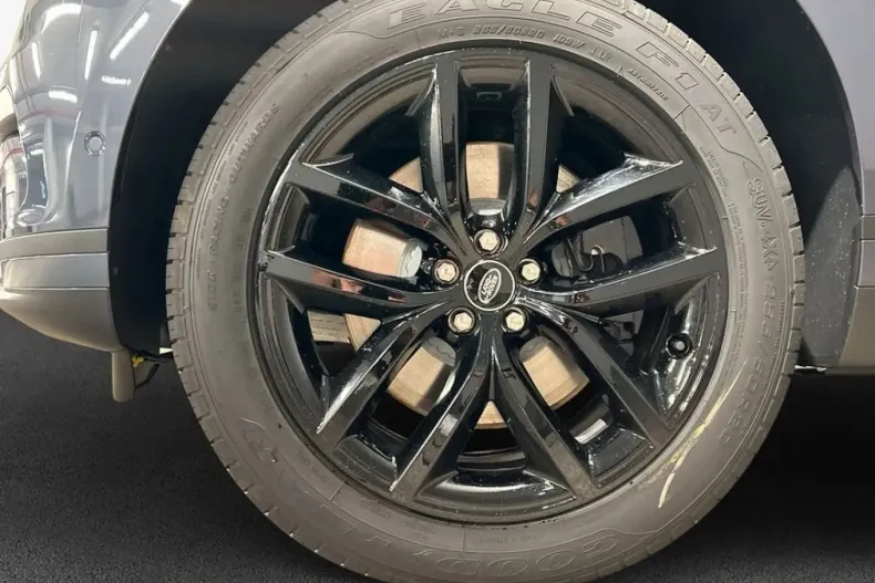 Land Rover Range Rover Velar din 2025 cu 10.500 km - oferta LAN186138 - foto 9