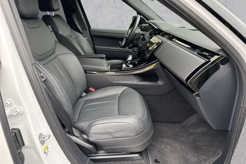 Land Rover Range Rover Sport din 2025 cu 18.110 km - oferta LAN186140 - foto 3