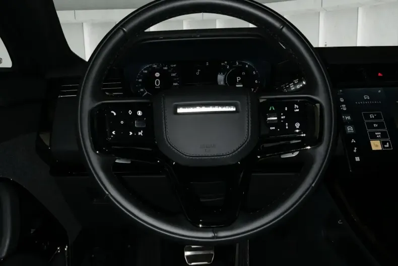 Land Rover Range Rover Sport din 2025 cu 7.551 km - oferta LAN186143 - foto 9