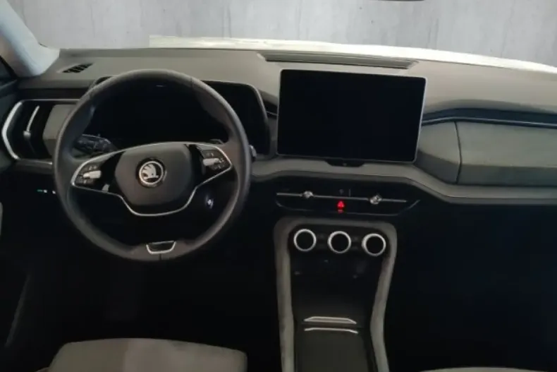 Skoda Kodiaq din 2024 cu 24.190 km - oferta SKO186145 - foto 8