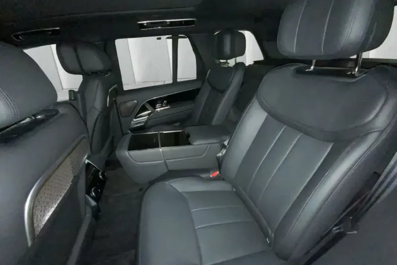 Land Rover Range Rover din 2025 cu 10.172 km - oferta LAN186153 - foto 8