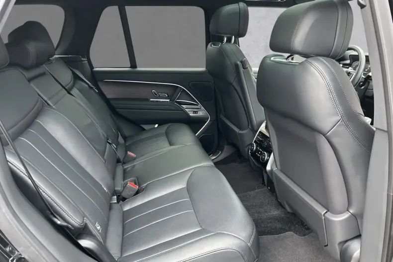 Land Rover Range Rover din 2025 cu 14.500 km - oferta LAN186155 - foto 5