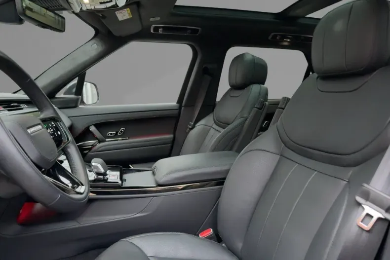 Land Rover Range Rover Sport din 2025 cu 19.756 km - oferta LAN186156 - foto 8