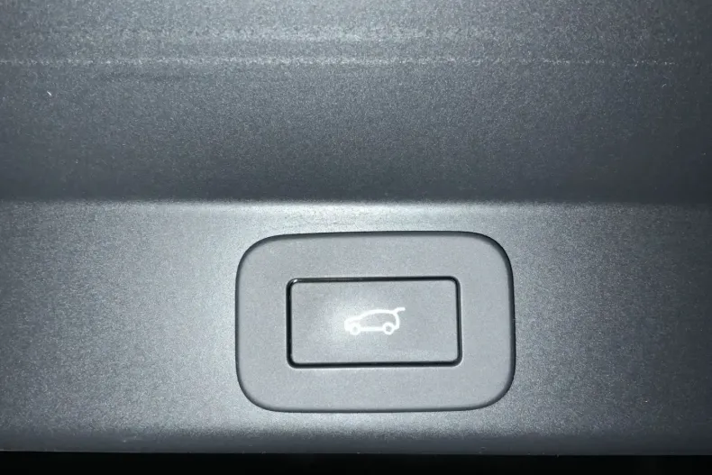 Land Rover Range Rover Sport din 2025 cu 10.077 km - oferta LAN186157 - foto 19