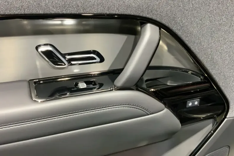 Land Rover Range Rover Sport din 2025 cu 10.077 km - oferta LAN186157 - foto 20