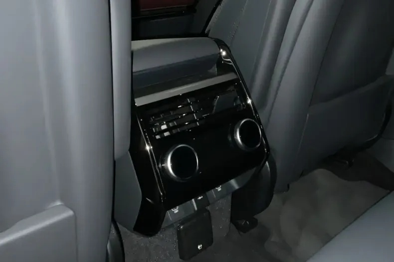 Land Rover Range Rover Sport din 2025 cu 10.077 km - oferta LAN186157 - foto 21