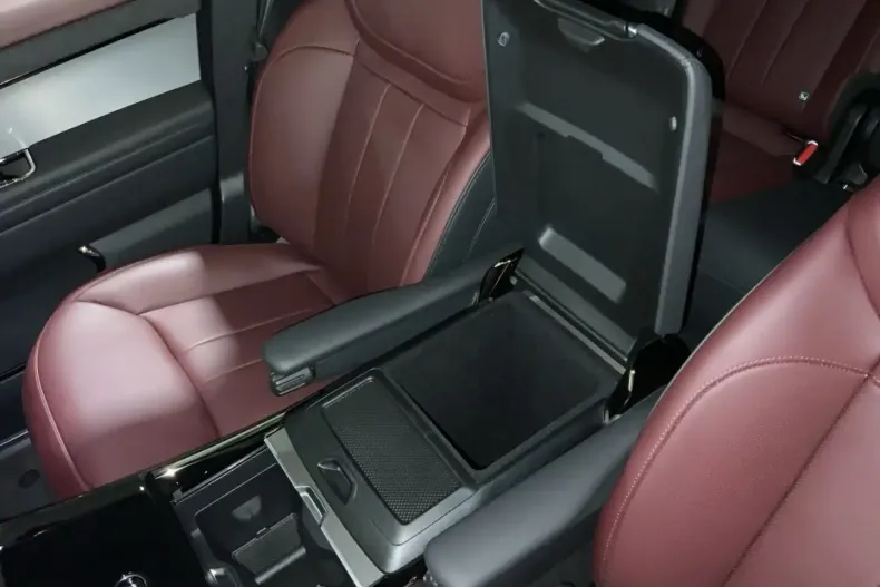 Land Rover Range Rover Sport din 2025 cu 10.077 km - oferta LAN186157 - foto 23