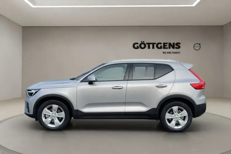 Volvo XC40 din 2025 cu 17.930 km - oferta VOL186160 - foto 3