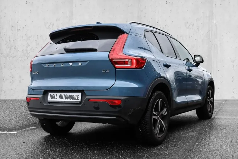 Volvo XC40 din 2023 cu 16.582 km - oferta VOL186161 - foto 2