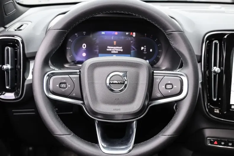 Volvo XC40 din 2023 cu 16.582 km - oferta VOL186161 - foto 6