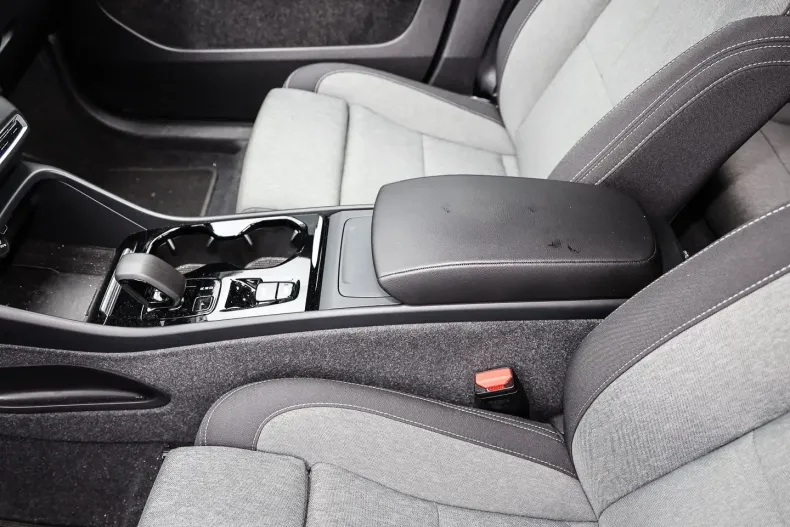 Volvo XC40 din 2023 cu 16.582 km - oferta VOL186161 - foto 14