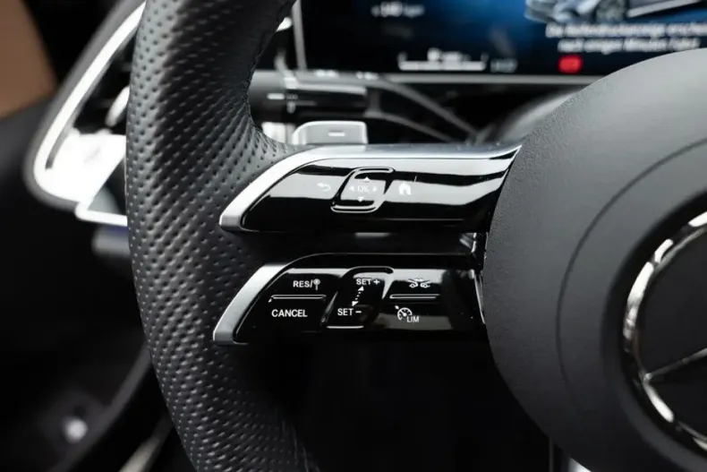 Mercedes-Benz E 200 (Clasa E) din 2025 cu 11.449 km - oferta MER186162 - foto 15