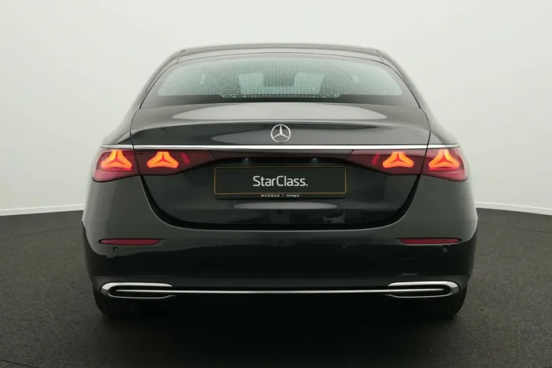 Mercedes-Benz E 220 (Clasa E) din 2024 cu 26.537 km - oferta MER186166 - foto 4