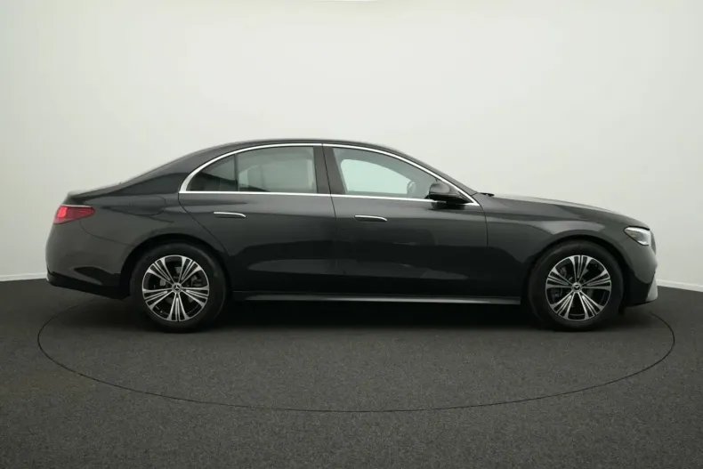 Mercedes-Benz E 220 (Clasa E) din 2024 cu 26.537 km - oferta MER186166 - foto 5