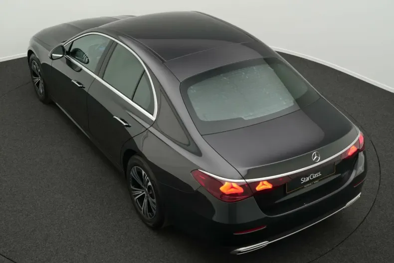 Mercedes-Benz E 220 (Clasa E) din 2024 cu 26.537 km - oferta MER186166 - foto 13