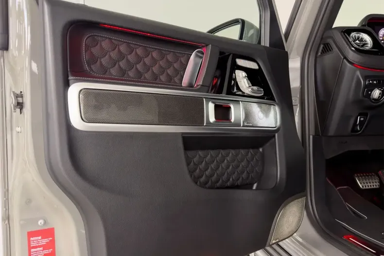 Mercedes-Benz G 63 AMG (Clasa G) din 2023 cu 34.864 km - oferta MER186171 - foto 23