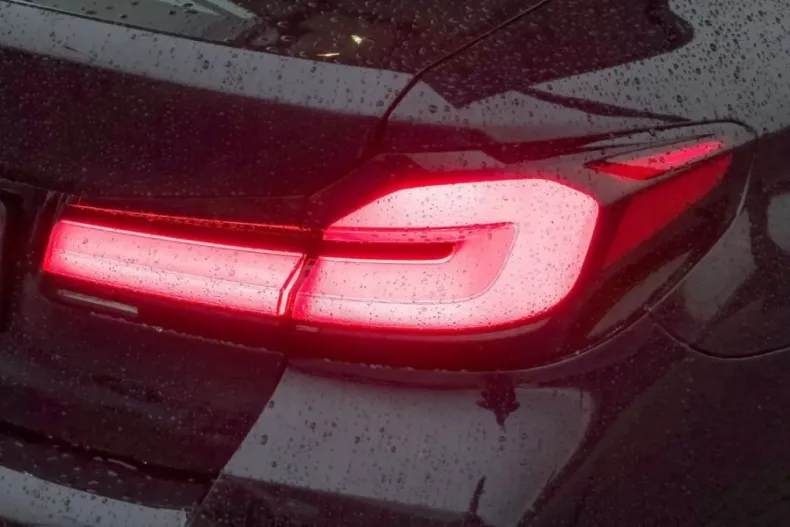 BMW 540 (Seria 5) din 2023 cu 81.454 km - oferta BMW186183 - foto 9