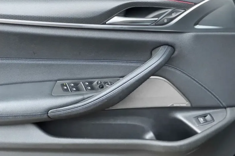 BMW 540 (Seria 5) din 2023 cu 81.454 km - oferta BMW186183 - foto 12