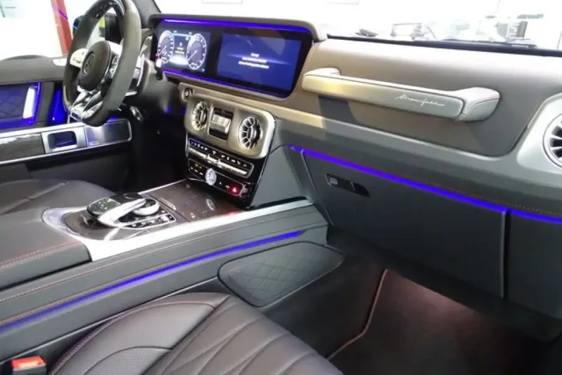 Mercedes-Benz G 63 AMG (Clasa G) din 2024 cu 9.800 km - oferta MER186186 - foto 12