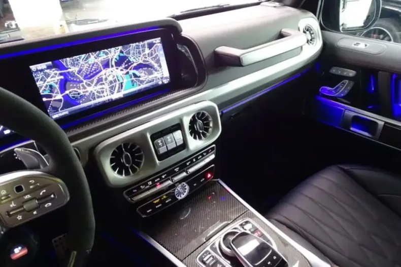 Mercedes-Benz G 63 AMG (Clasa G) din 2024 cu 9.800 km - oferta MER186186 - foto 25