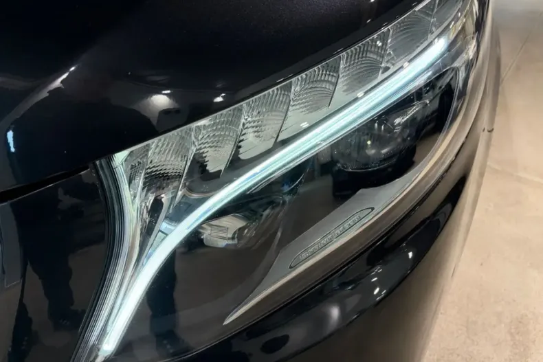 Mercedes-Benz V 300 (Clasa V) din 2021 cu 99.382 km - oferta MER186192 - foto 8