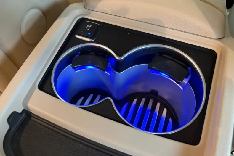 Mercedes-Benz V 300 (Clasa V) din 2021 cu 99.382 km - oferta MER186192 - foto 28