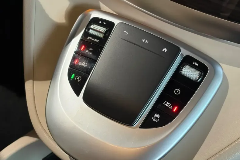 Mercedes-Benz V 300 (Clasa V) din 2021 cu 99.382 km - oferta MER186192 - foto 37