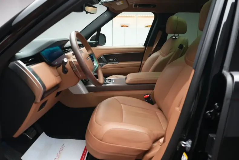 Land Rover Range Rover din 2023 cu 27.000 km - oferta LAN186195 - foto 14