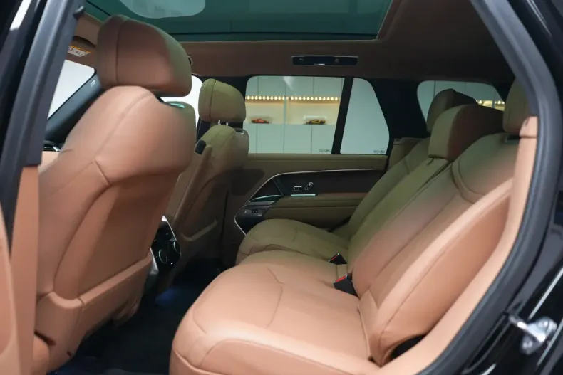 Land Rover Range Rover din 2023 cu 27.000 km - oferta LAN186195 - foto 15